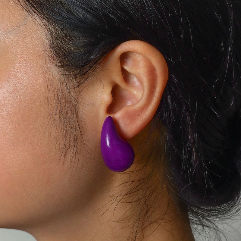 Clous d'oreilles élégants en diamant coloré pour femmes