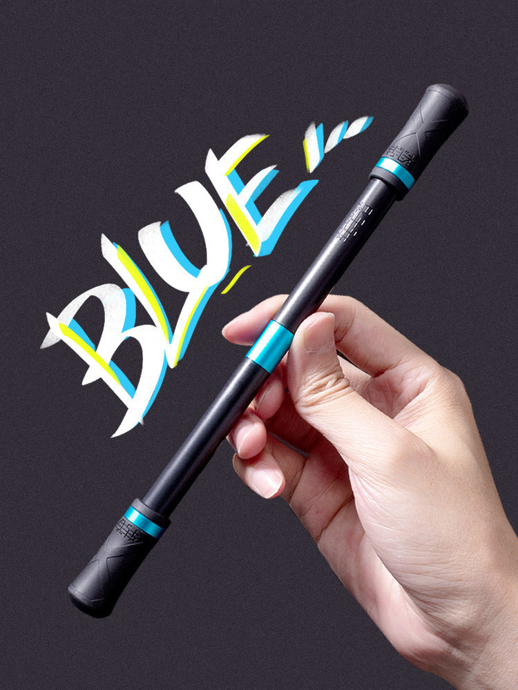 Les étudiants et les débutants tournent le stylo