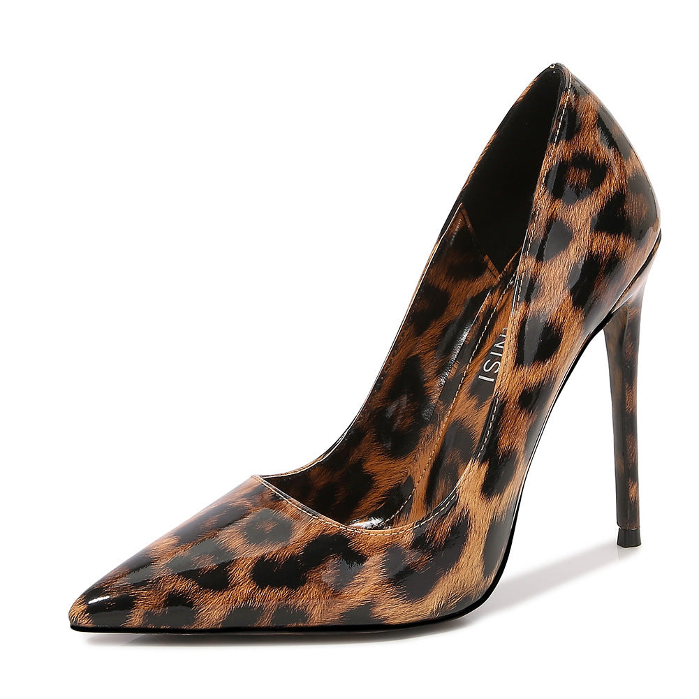 Zapatos de tacón alto puntiagudos con estampado de leopardo Stiletto de gran tamaño