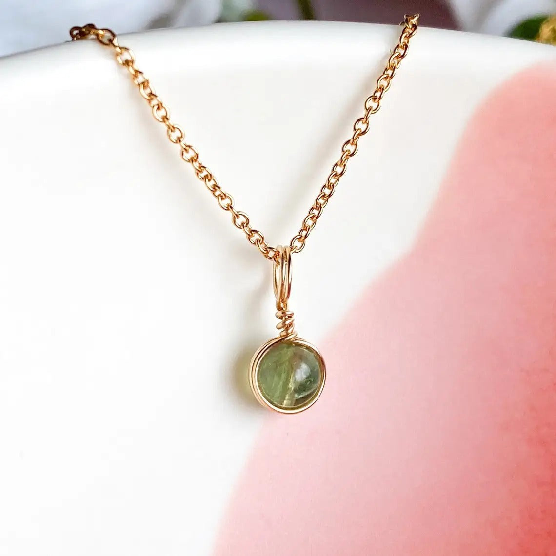 Fashion Simple Water Grass Stone Necklace Ornaments