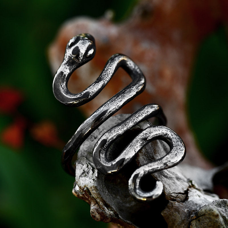 Personnalité de l'anneau serpent du zodiaque en acier inoxydable