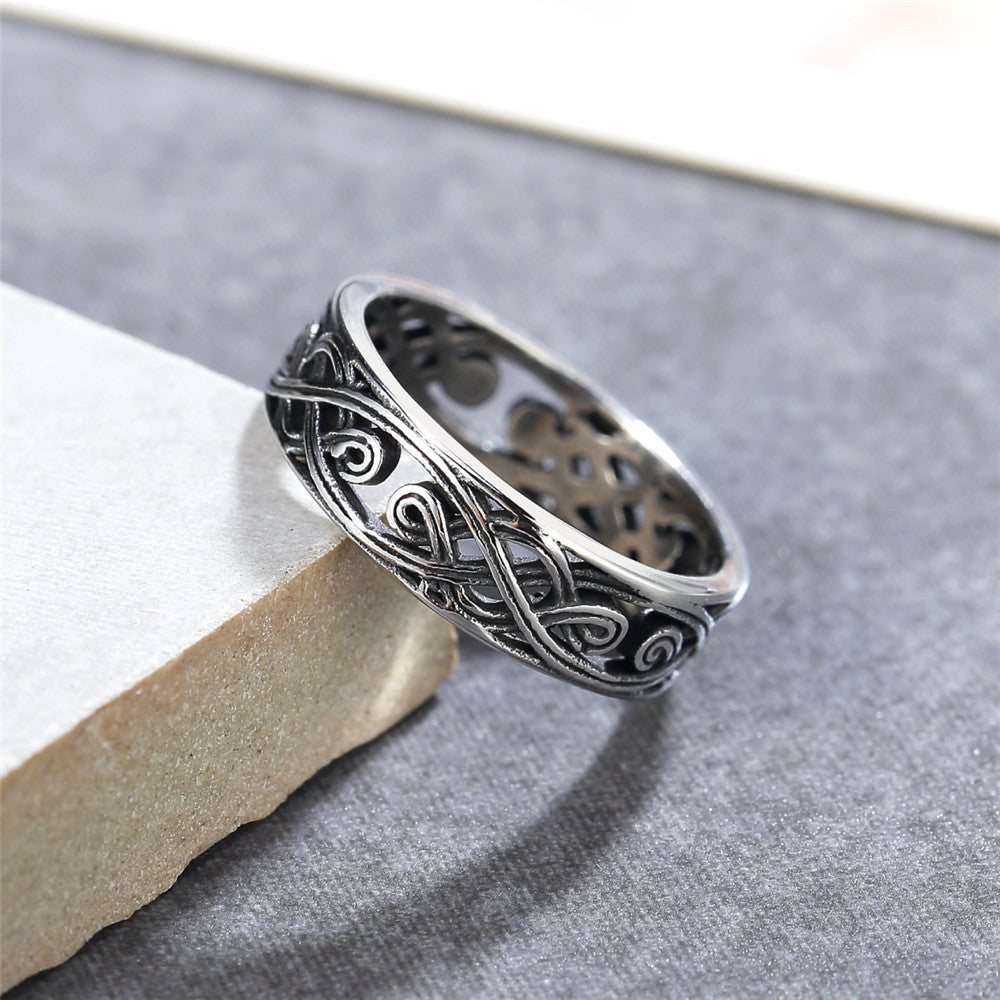 Retro Hollow Pattern Men's Ring