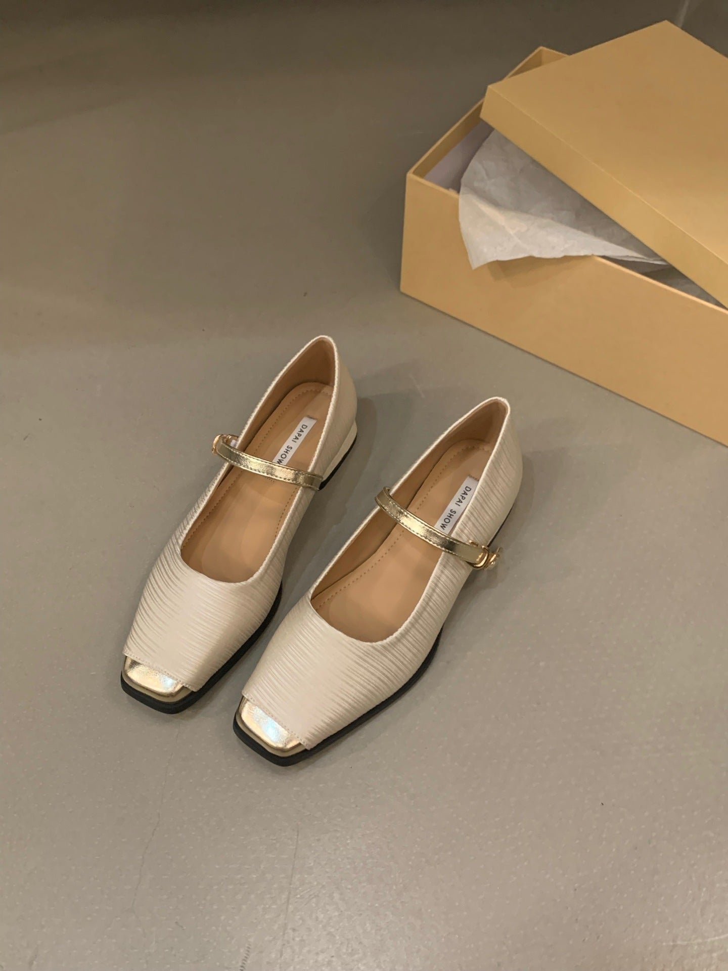 Talon épais Style français Style classique Mary Jane chaussures femmes