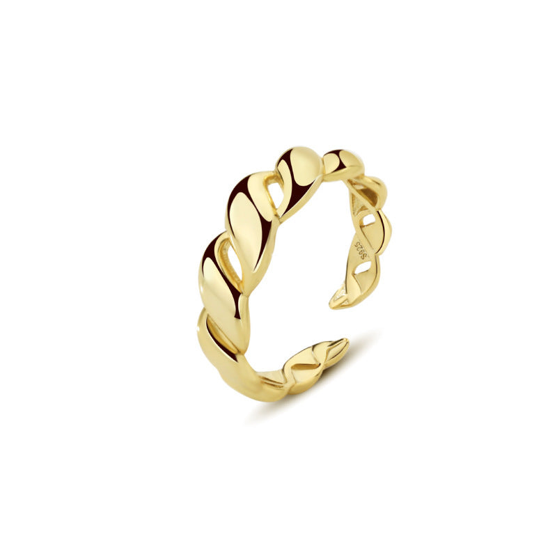 Retro Croissant Female Niche Ring