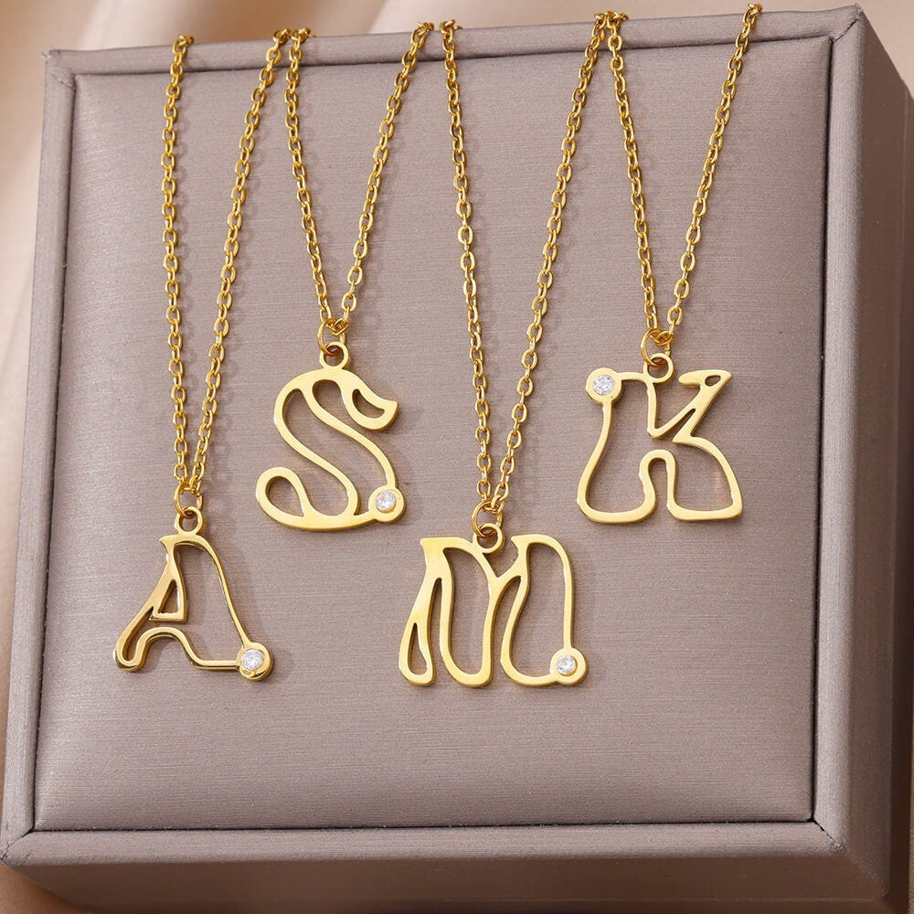 Collier avec pendentif en forme de lettre creuse Simple pour filles, ornement en acier inoxydable