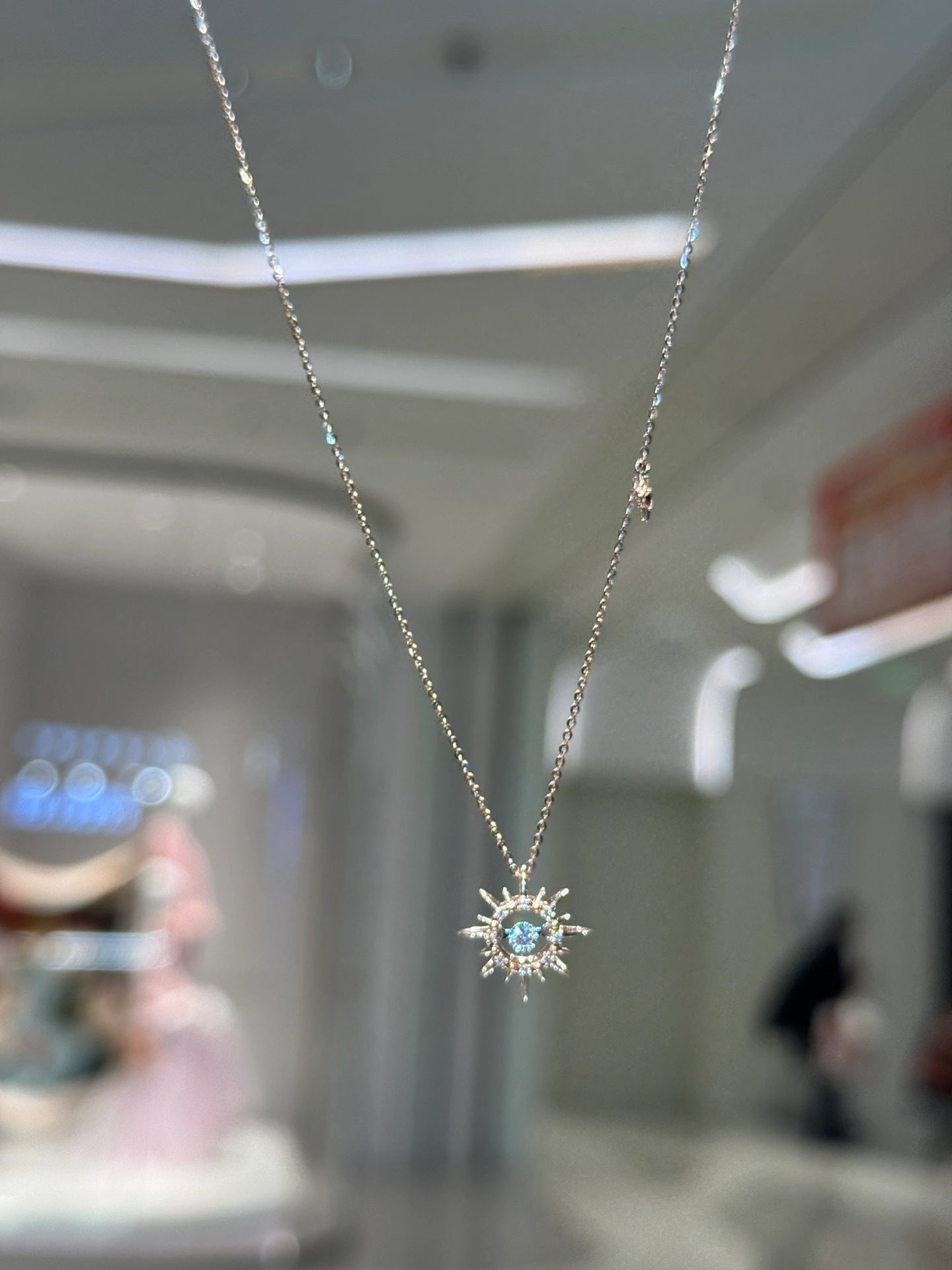 Cadena de clavícula de alta calidad con incrustaciones de circonio