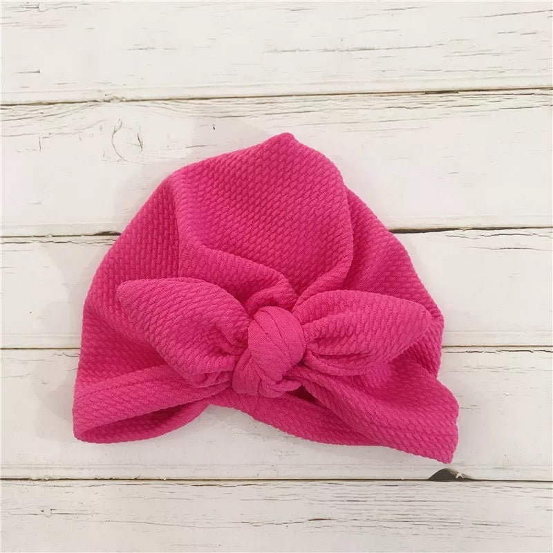 Bonnet bébé avec nœud
