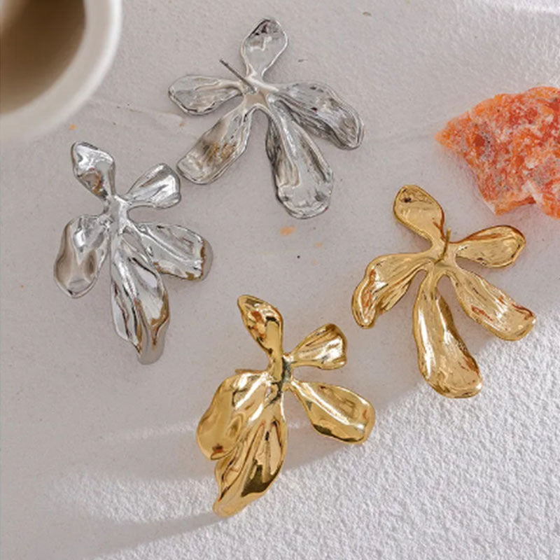 Boucles d'oreilles à fleurs en métal à la mode pour femmes