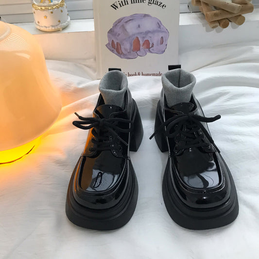 Talons hauts épais avec petites chaussures en cuir à lacets, chaussures simples polyvalentes noires de Style britannique pour femmes