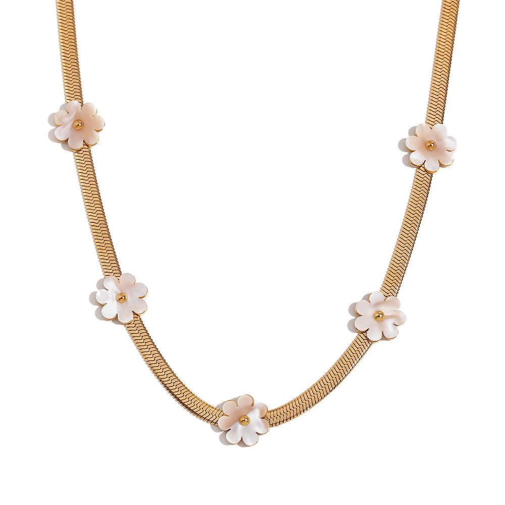 Collier de fleur de coquille de chaîne de lame d'or 18K d'intérêt spécial de mode