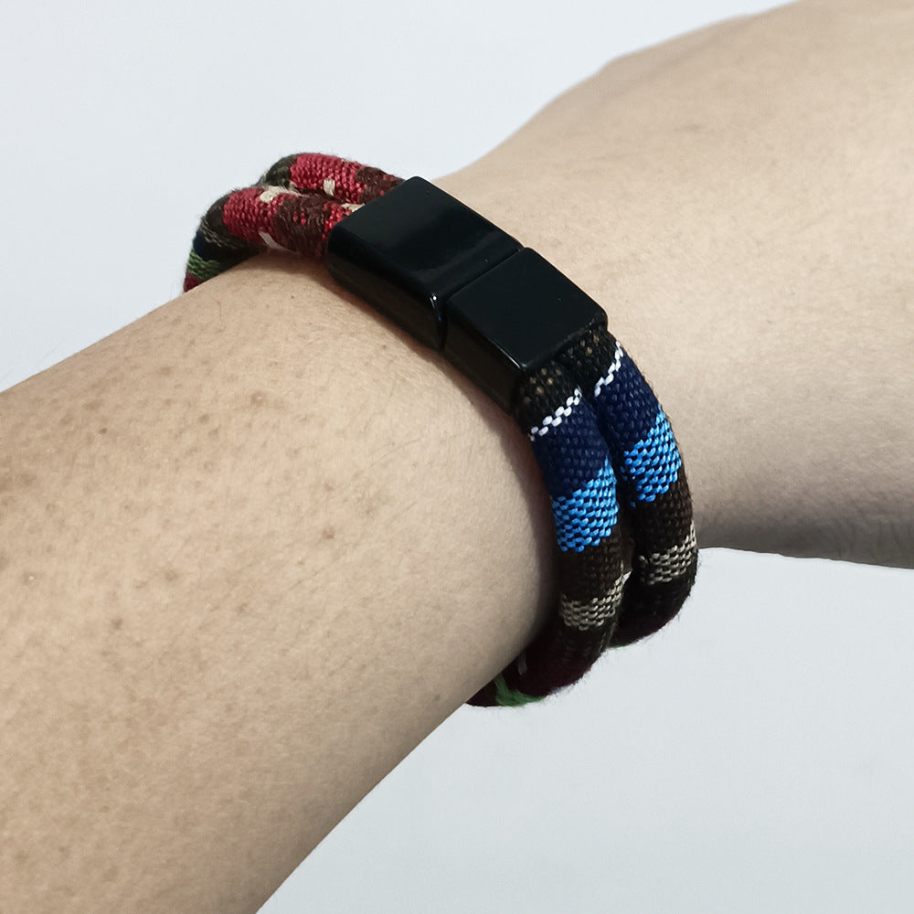 Amantes de la joyería de tela colorida y salvaje