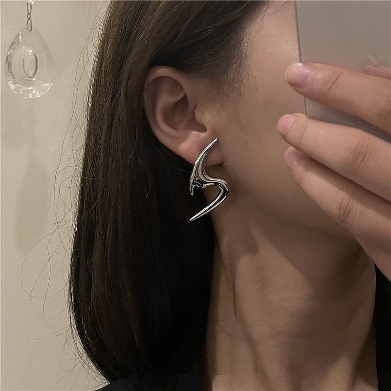 Geometric Metal Blade Design Gender-free Simple Earrings