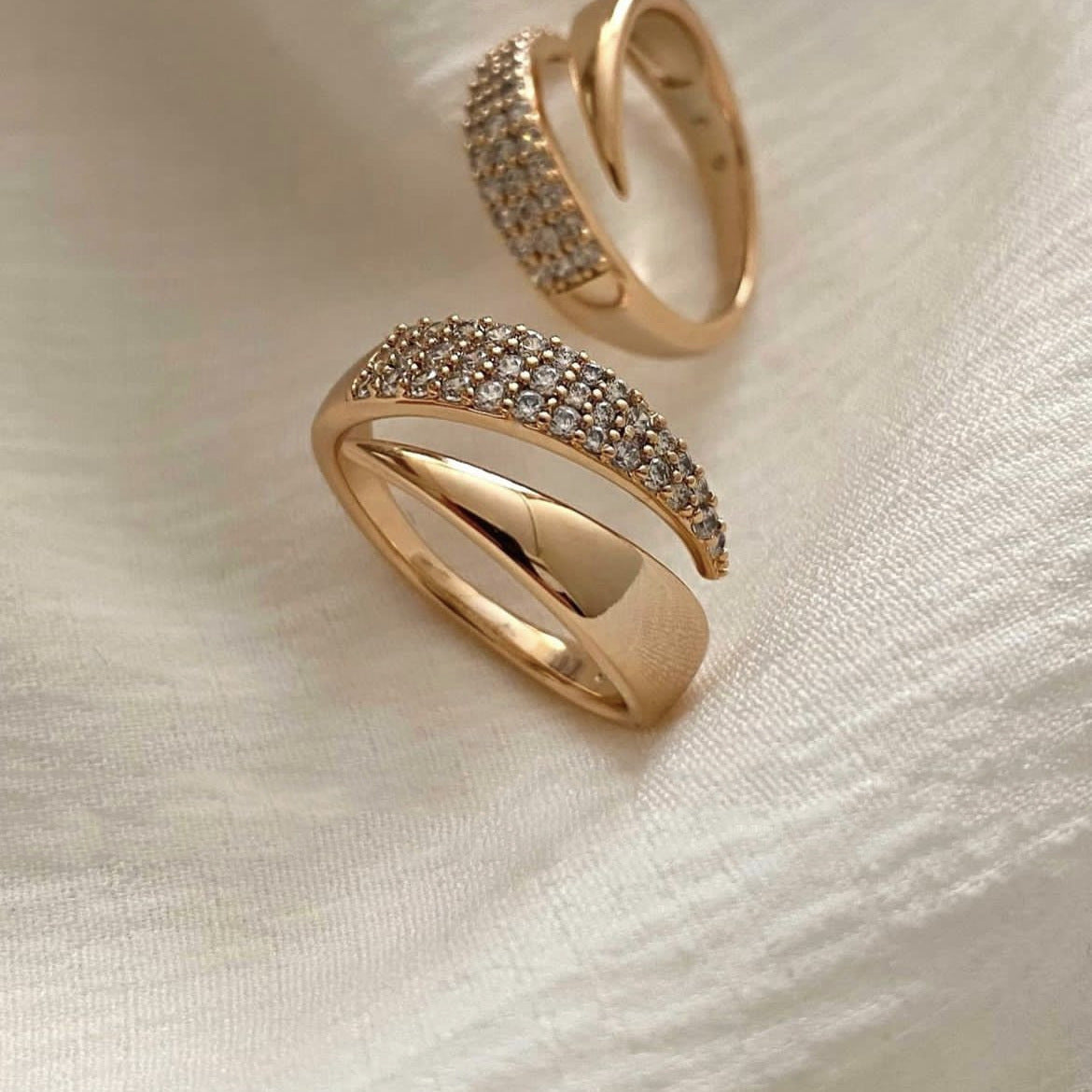 Bague exagérée géométrique en cuivre tissé multicouche de personnalité papillon