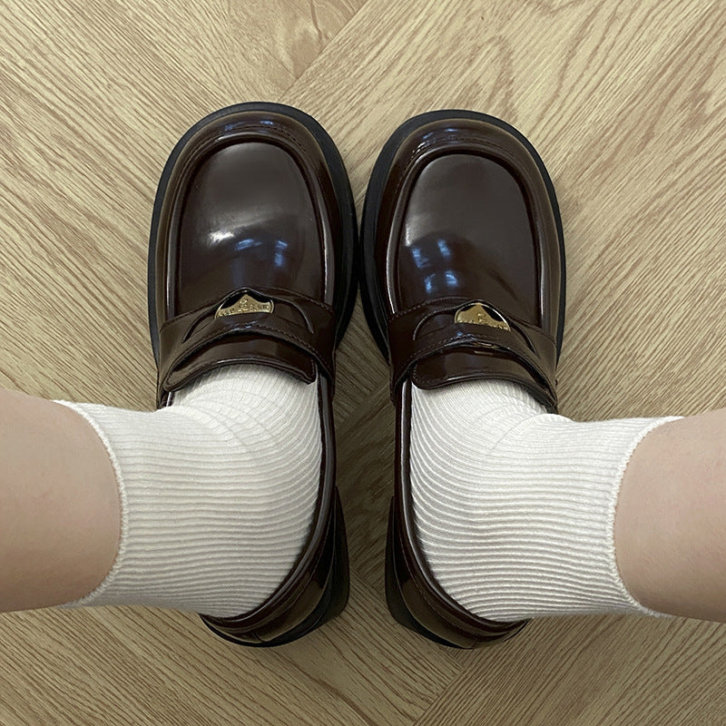 Nouveau Automne et hiver petite hauteur augmentant talon épais chaussures en cuir britannique