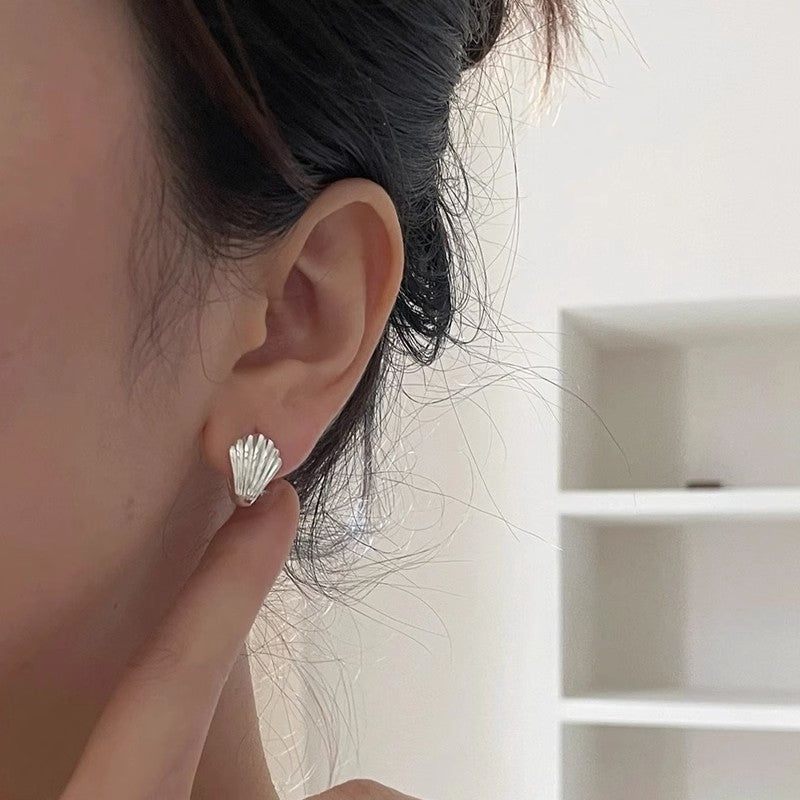 Shell Ear Clip Women's Fashion Simple Silvering Earrings