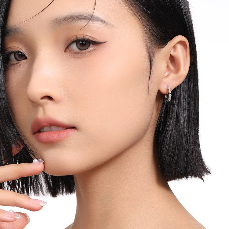 Boucles d'oreilles exquises en forme de cœur d'amour pour femmes