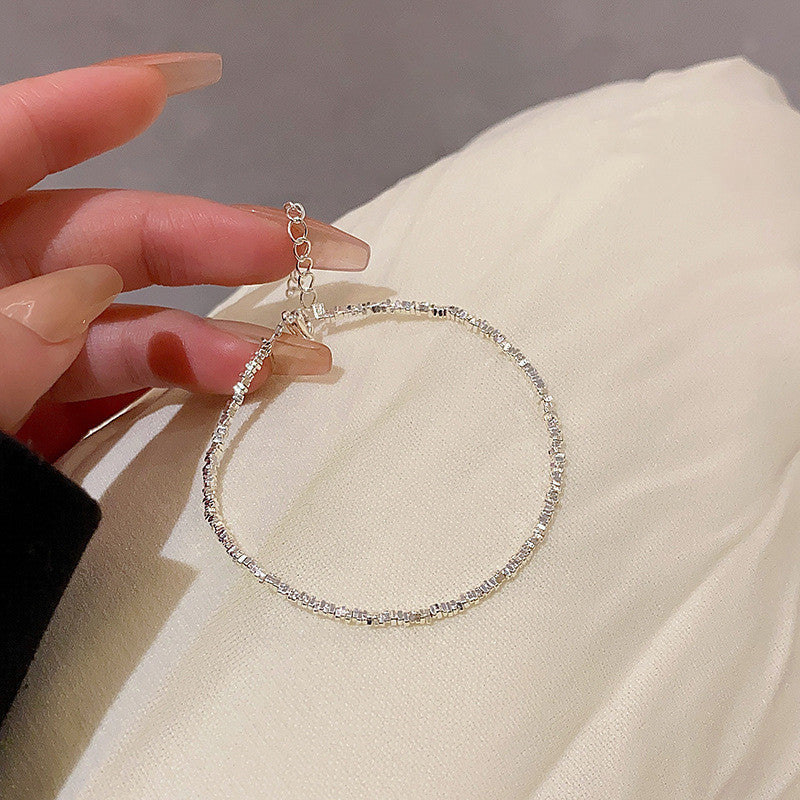 Petits morceaux de bracelet en argent, niche féminine perlée