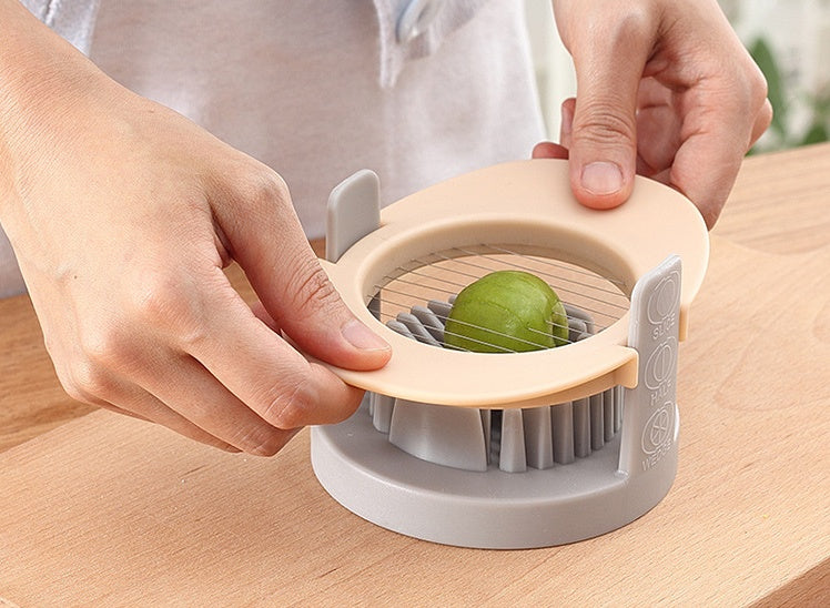 Gadget de cuisine, œufs coupés, œufs coupés manuellement