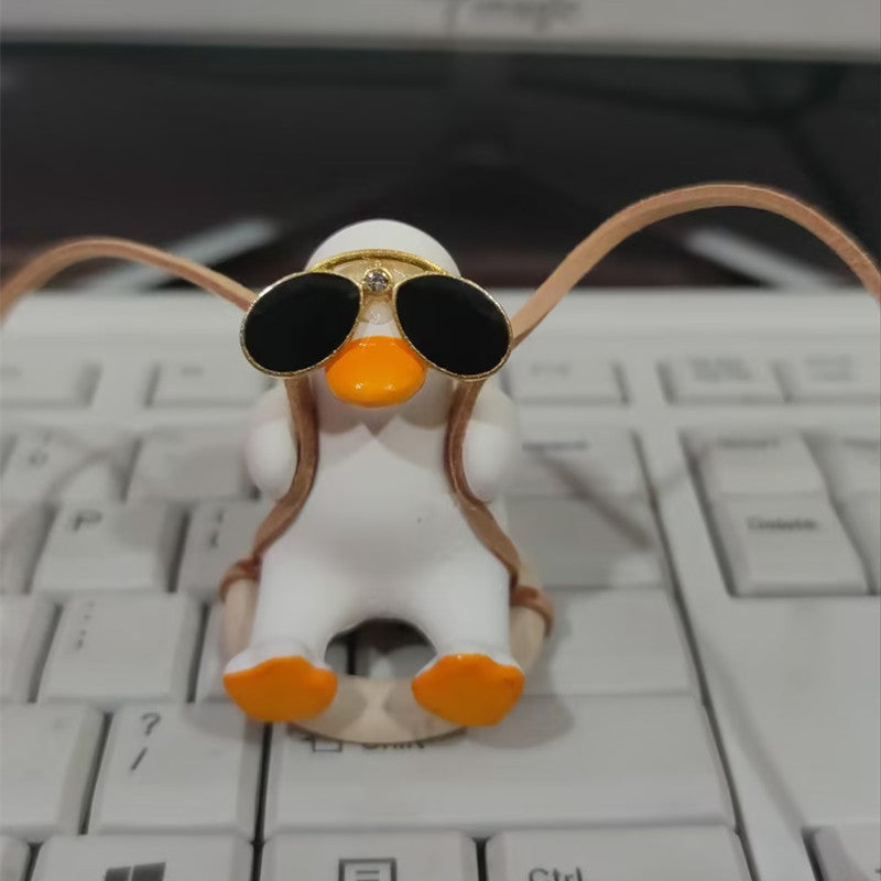 Poupée d'ornement de pendentif de canard de balançoire de voiture