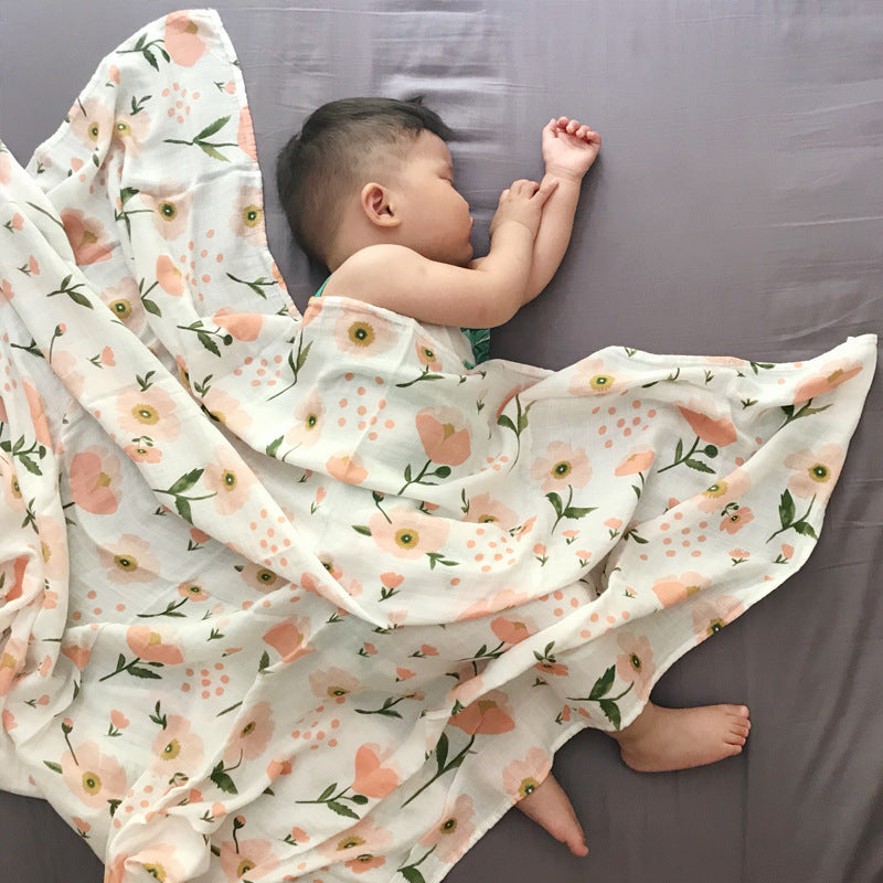 Bébé tenant une couverture serviette double couche fil bambou nouveau-né serviette pour bébé