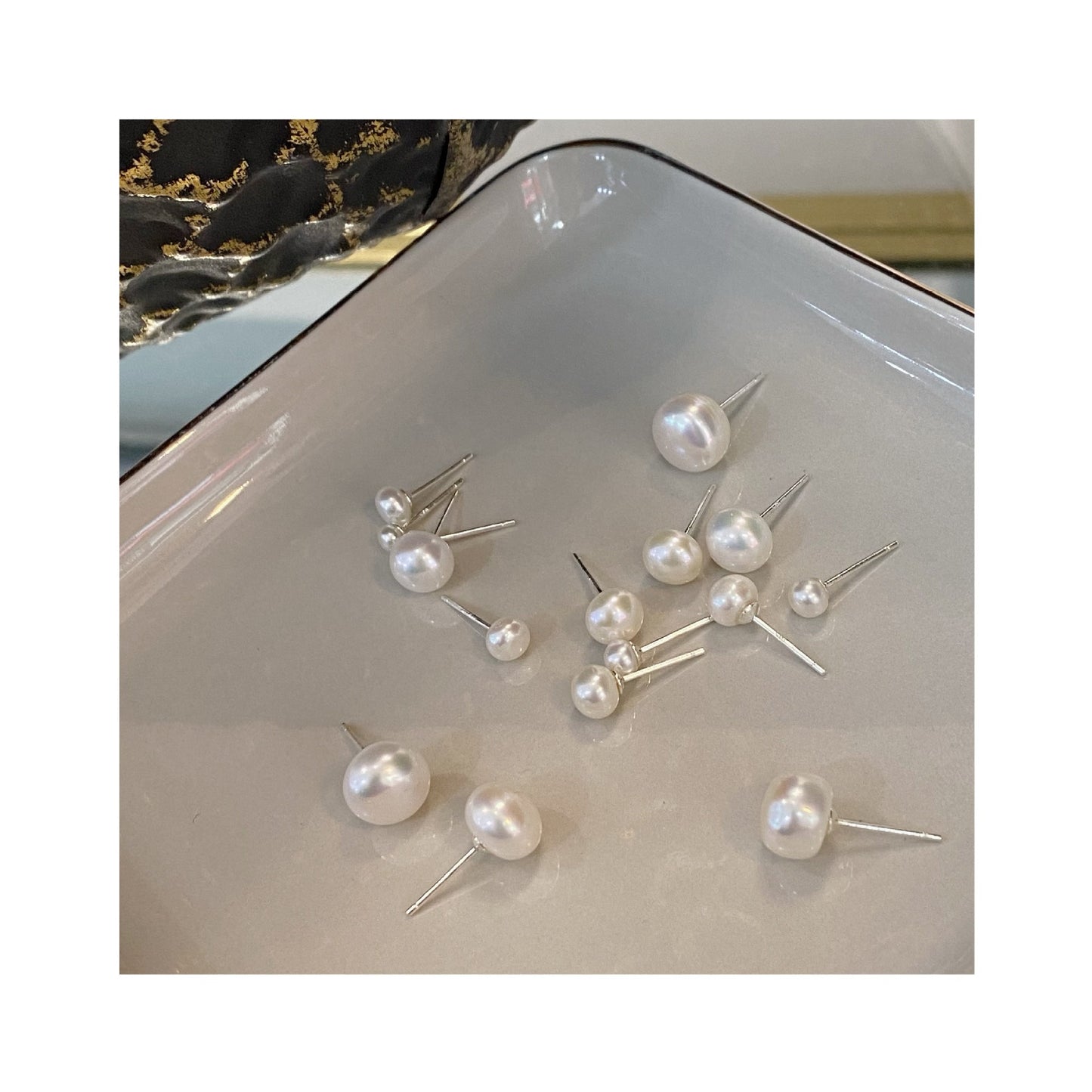 Clous d'oreilles en argent sterling avec perles naturelles simples