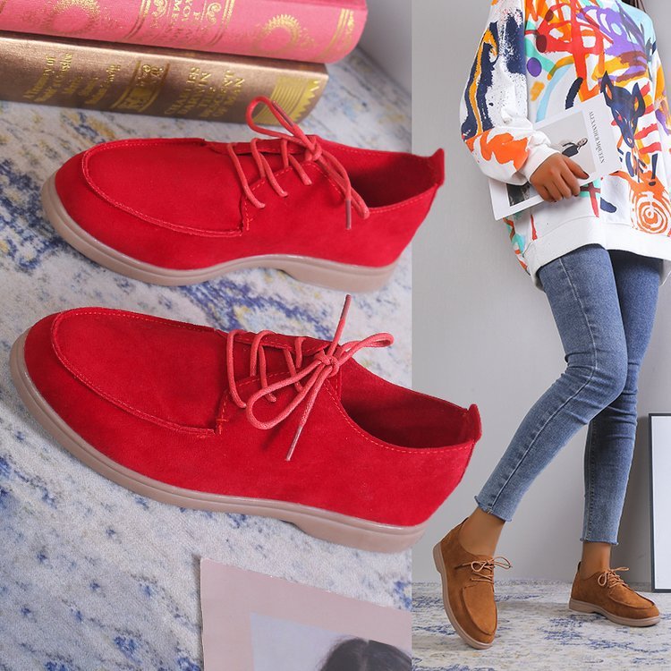 Petites chaussures en cuir rétro décontractées à fond plat à enfiler