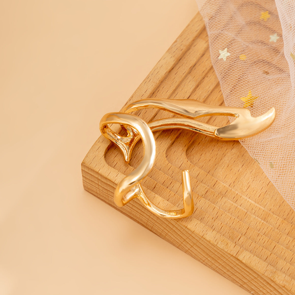 Clip d'oreille rétro créatif à contour irrégulier