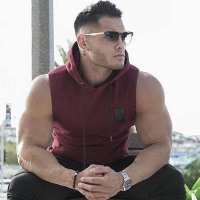 Gilet de sport à capuche