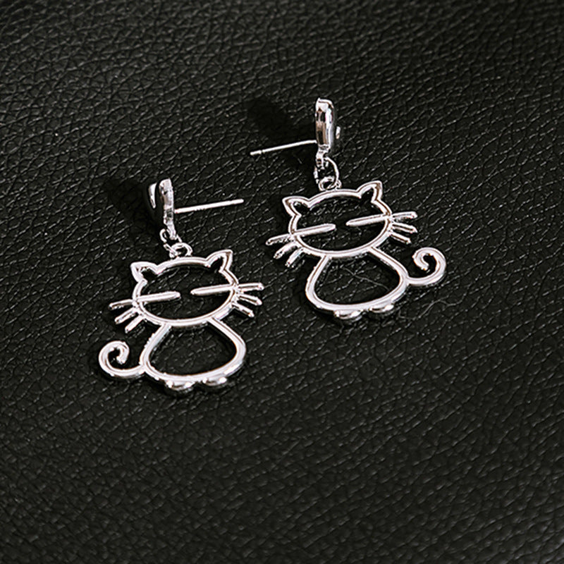 Boucles d'oreilles en métal à aiguille argentée, tempérament de chat mélancolique, asymétriques simples
