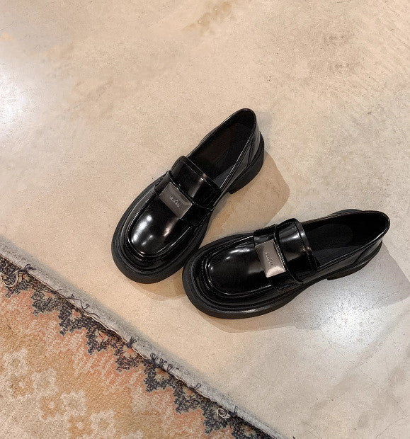 Zapatos de cuero sin cordones con parte inferior gruesa para mujer