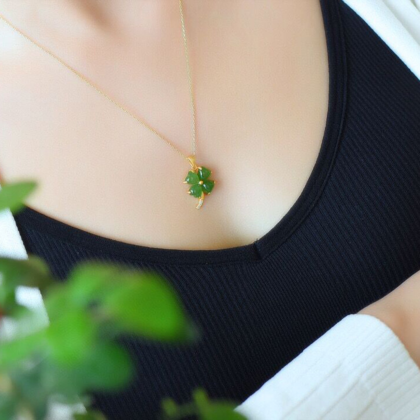 Cadena de clavícula con colgante de trébol de cuatro hojas de la suerte