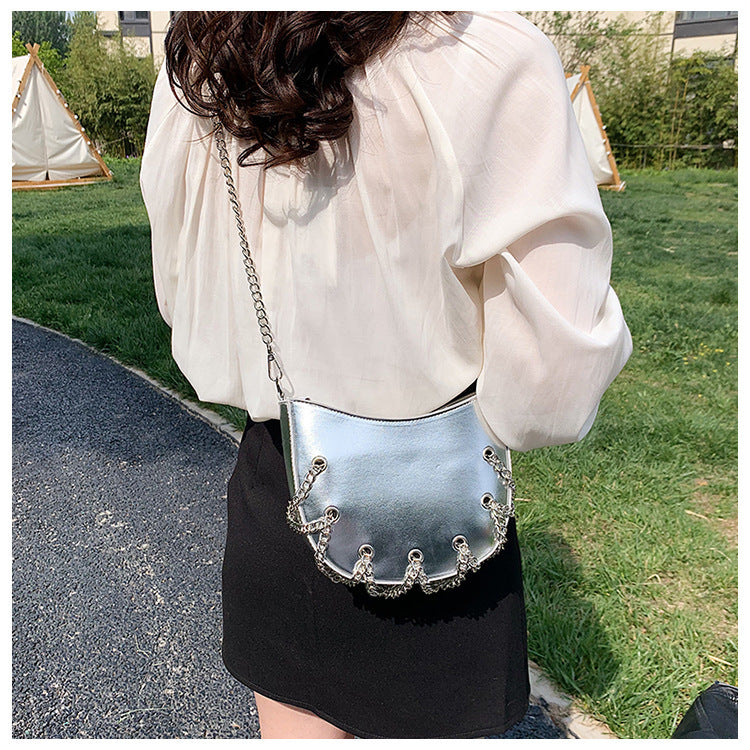 Metal Chain Air Eye Shoulder Bag