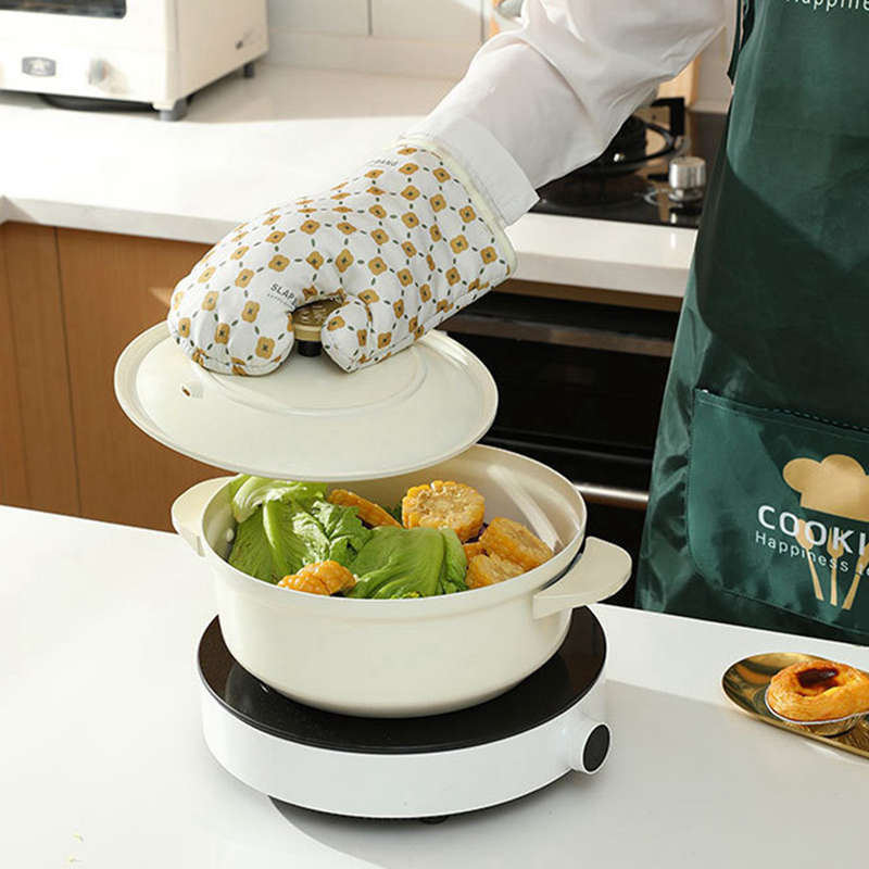 Antiescaldado Microondas Algodón Antideslizante Aislamiento Guantes Horno Mitones Cocina Resistente al calor Algodón espesado Aislamiento térmico Microondas Horno Horno Anti escaldado Guantes para el hogar Herramientas para hornear