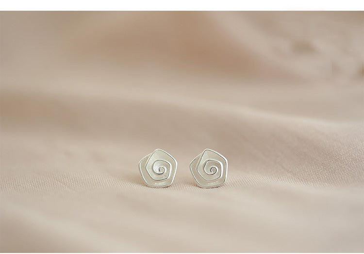 Boucles d'oreilles à tige en forme de fleur en spirale en argent sterling