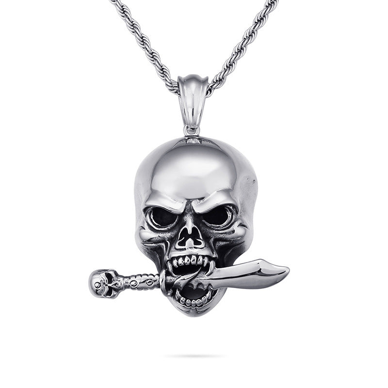 Collier Punk européen et américain pour hommes, pendentif crâne en acier titane exagéré, dominateur