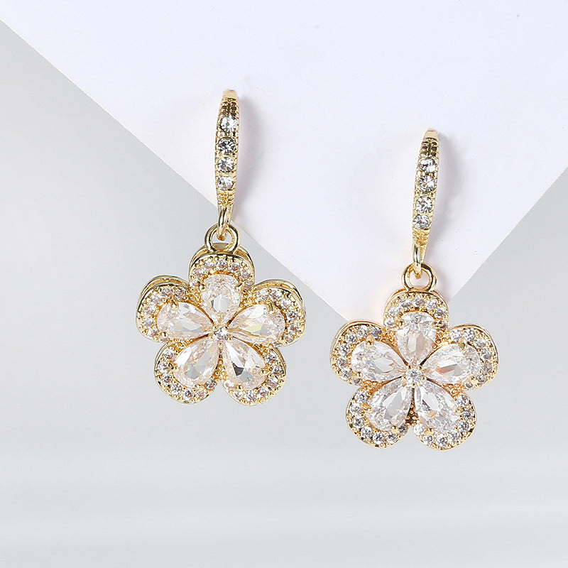 Clou d'oreille de personnalité de mode multi-style