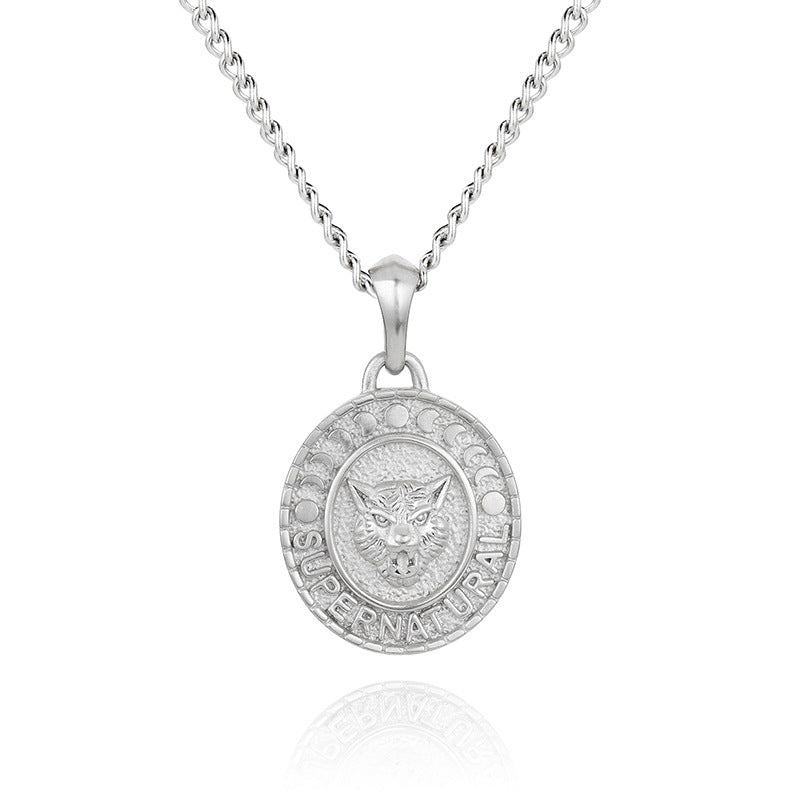 Collar con colgante chapado en oro de 18 quilates con moneda de acero inoxidable y brújula para hombre