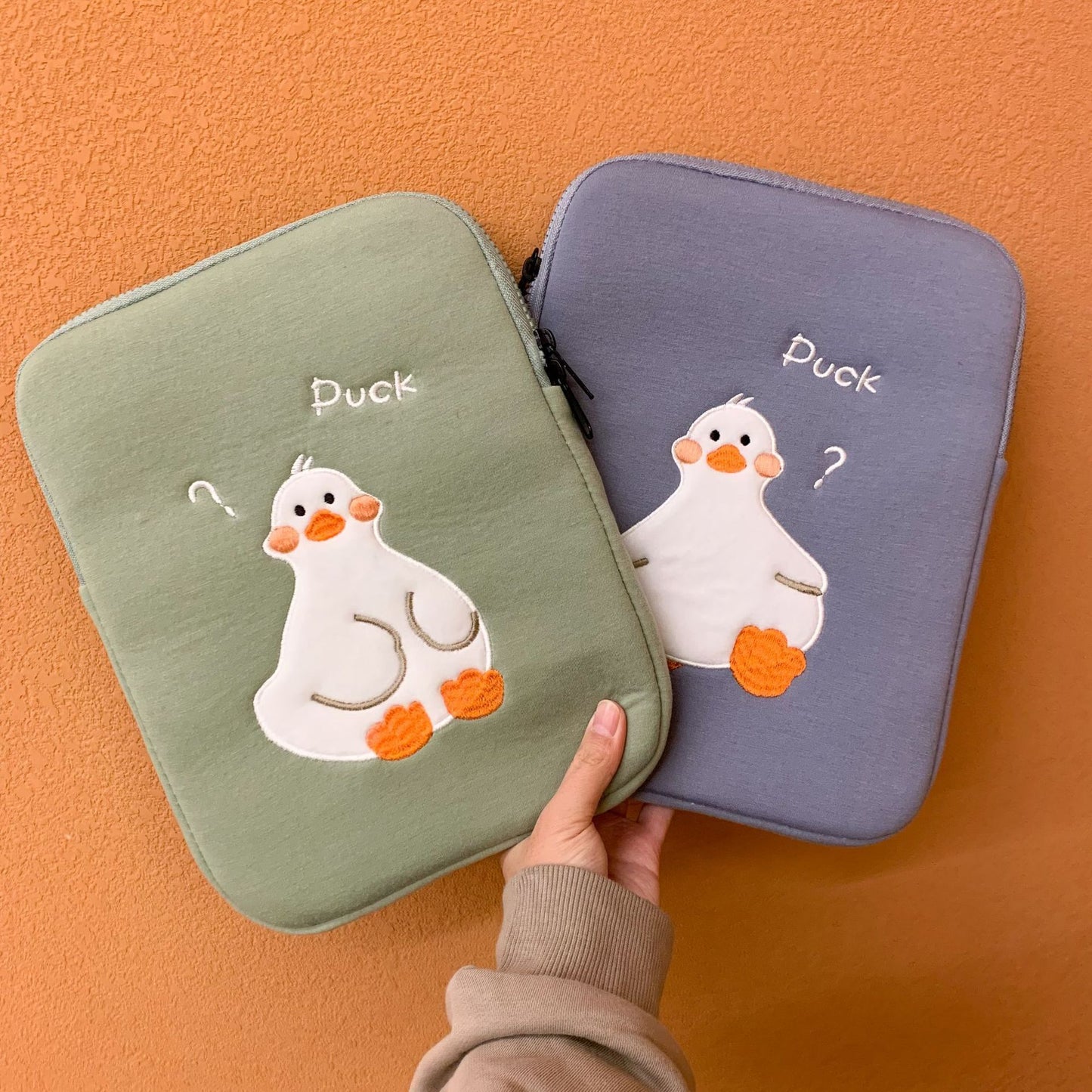 Étui pour tablette de conception de niche avec broderie de canard mignon de dessin animé