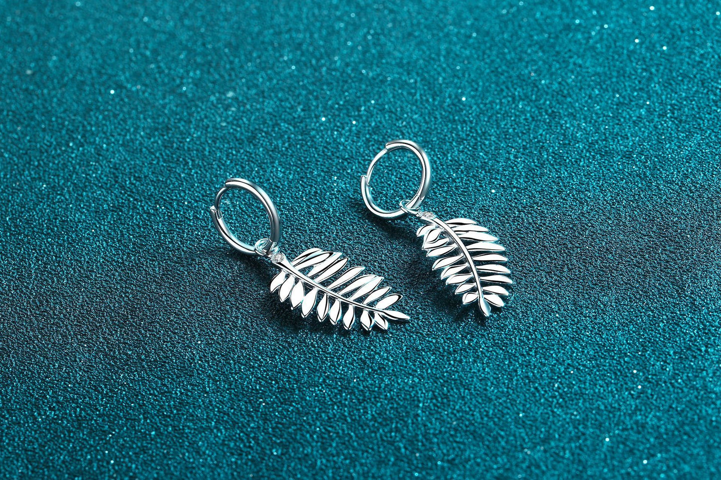 Boucles d'oreilles clips d'oreille en moissanite en argent sterling 925