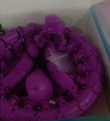 Mujer perezosa con abdomen y cintura Pérdida de peso y fitness inteligente