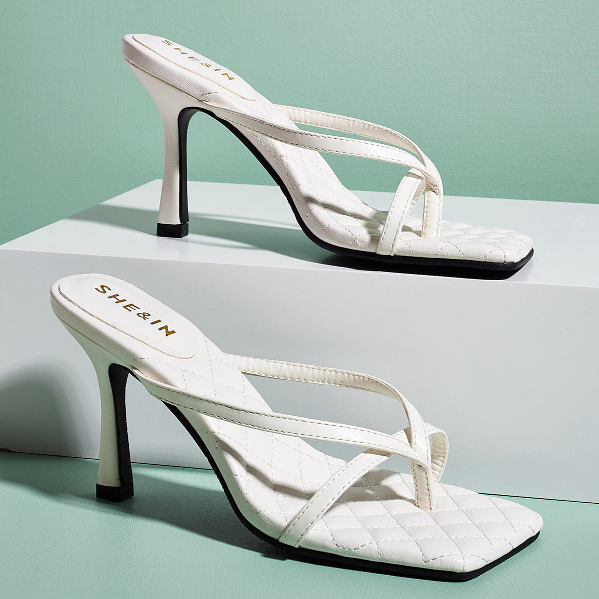 Zapatos de mujer de talla grande, zapatos de mujer, tacones de aguja, sandalias y zapatillas de moda