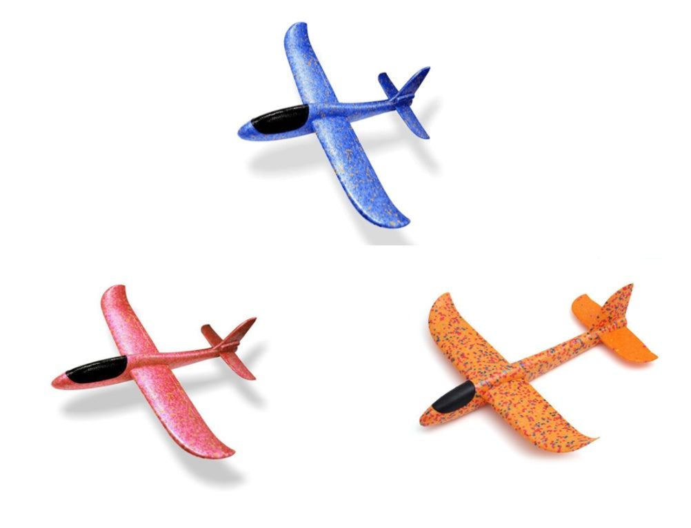 Lanzamiento manual de avión de espuma voladora