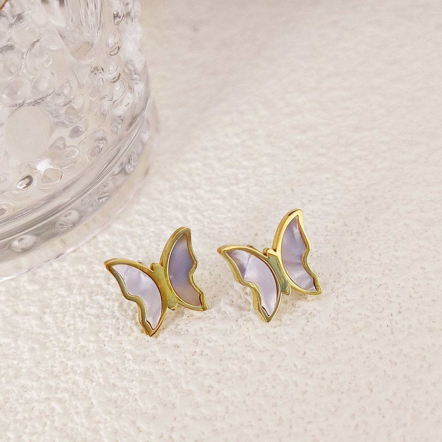 Collar de acero de titanio con mariposa tridimensional, ligero y combinable con todo, para mujer