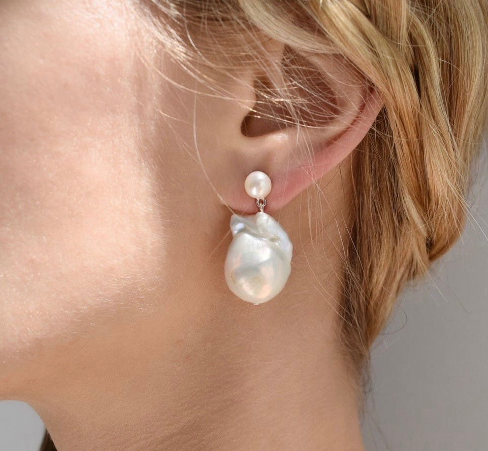 Boucles d'oreilles à tige en perles de queue baroques exagérées