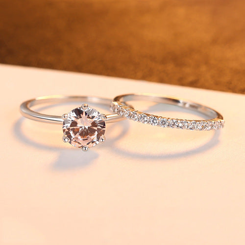 Conjunto de anillos combinados de circón con incrustaciones simples