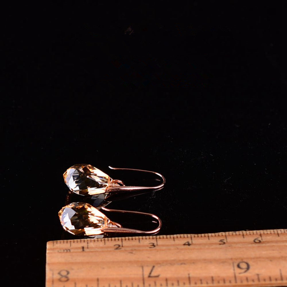 Boucles d'oreilles simples et élégantes en or rose, cristal artificiel