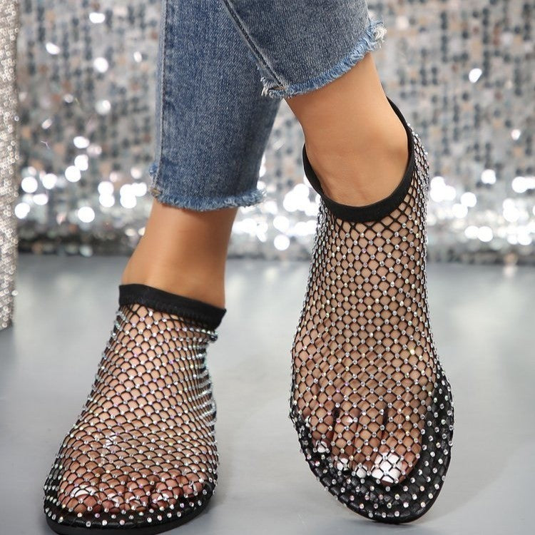 Nouvelles sandales plates creuses avec strass Design chaussures d'été à bout rond pour femmes