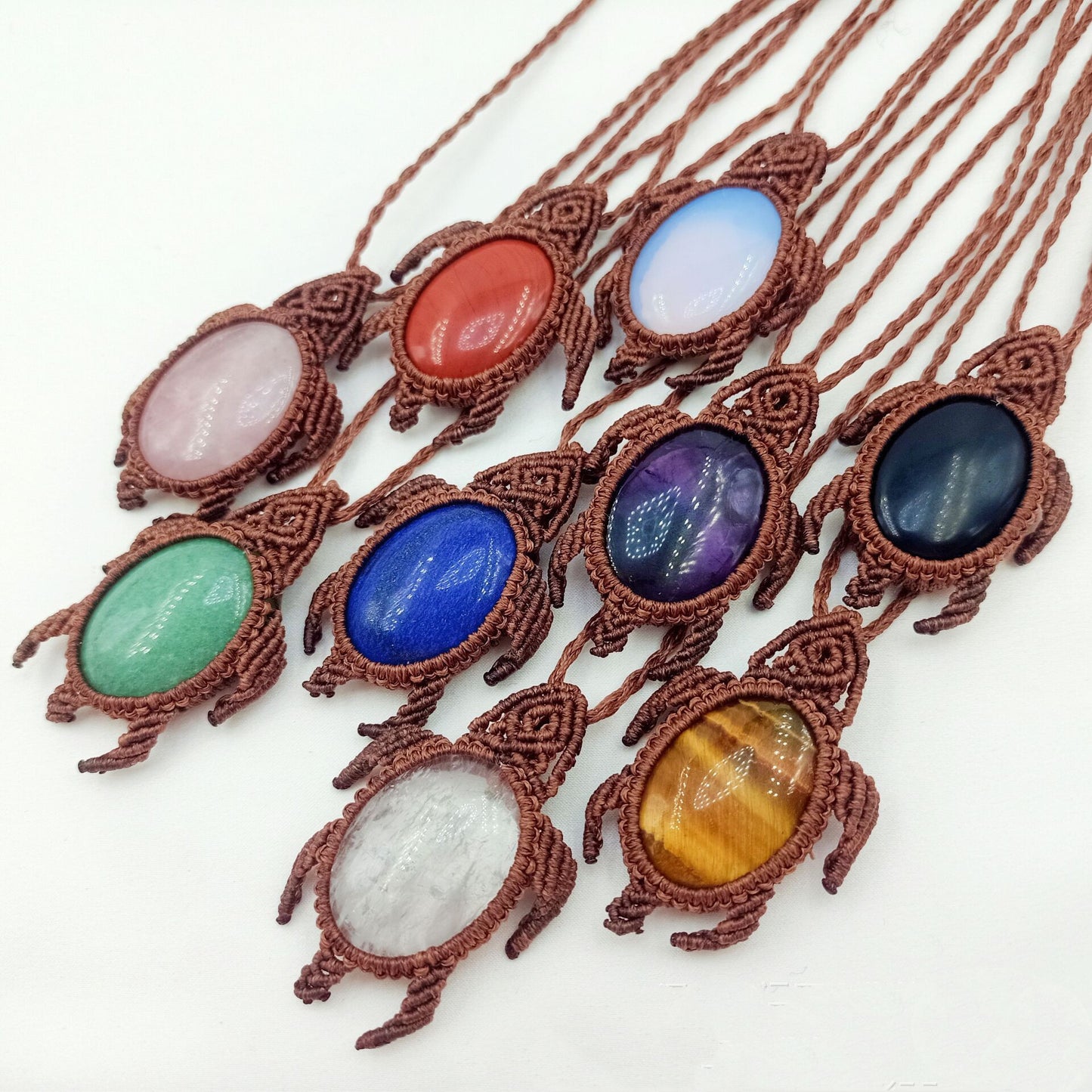 Collar con colgante tejido a mano con gemas de cristal de estilo nacional