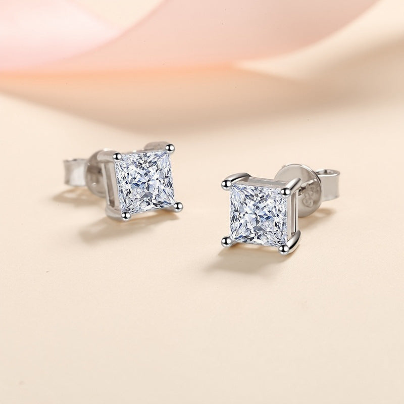 Boucles d'oreilles en argent Sterling 925, Design d'intérêt particulier, Moissanite