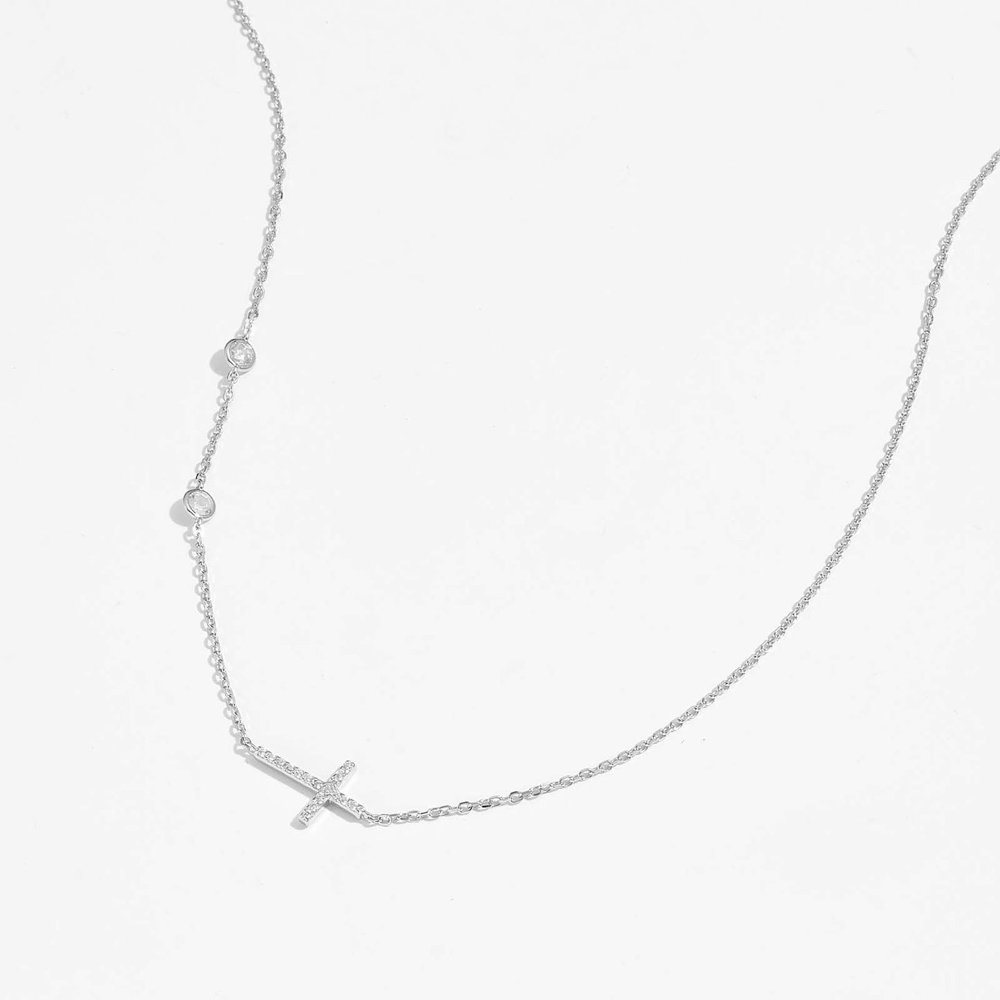 Collier en argent S925 avec croix d'or 18 carats, conception d'intérêt particulier